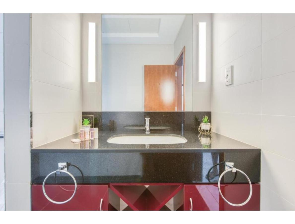 THE PENTHOUSE near Burj Khalifa&Dubai Mall Bagian luar foto